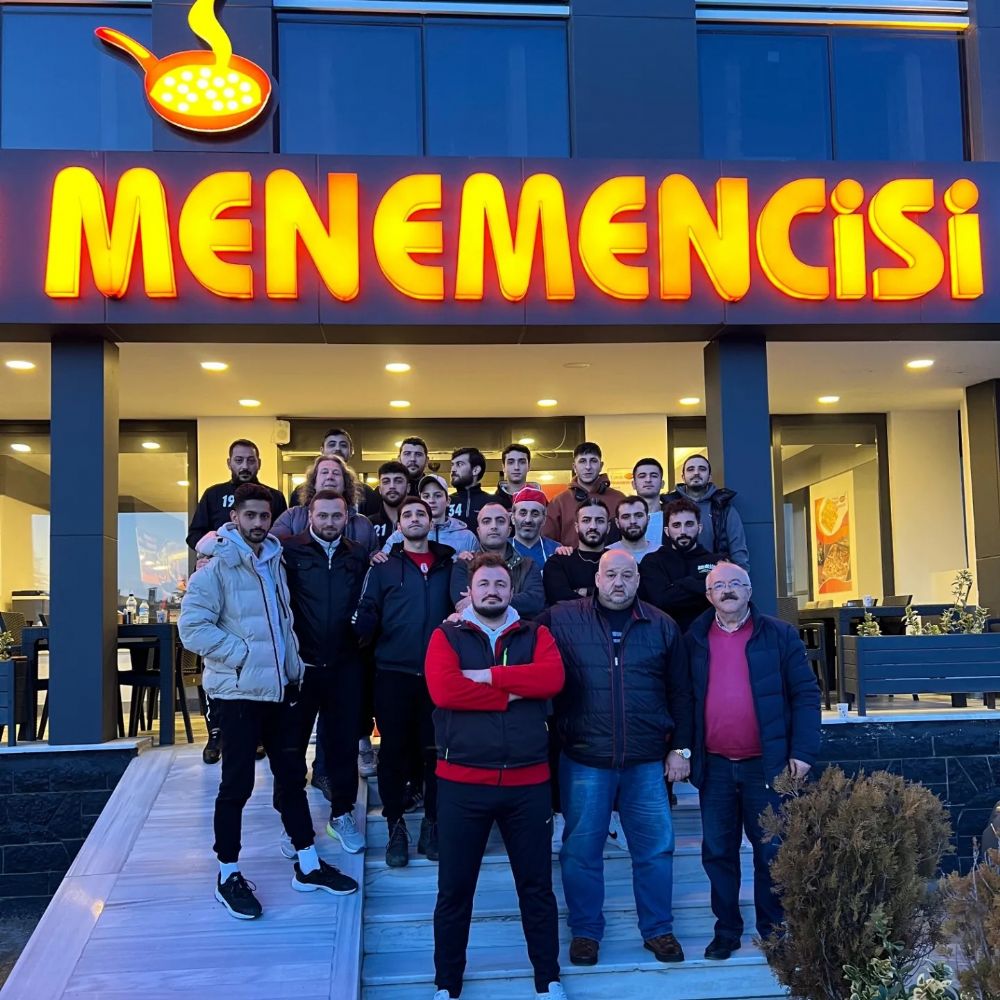 Alibeyspor’un galibiyet yemeği Çakallı Menemencisi’nden