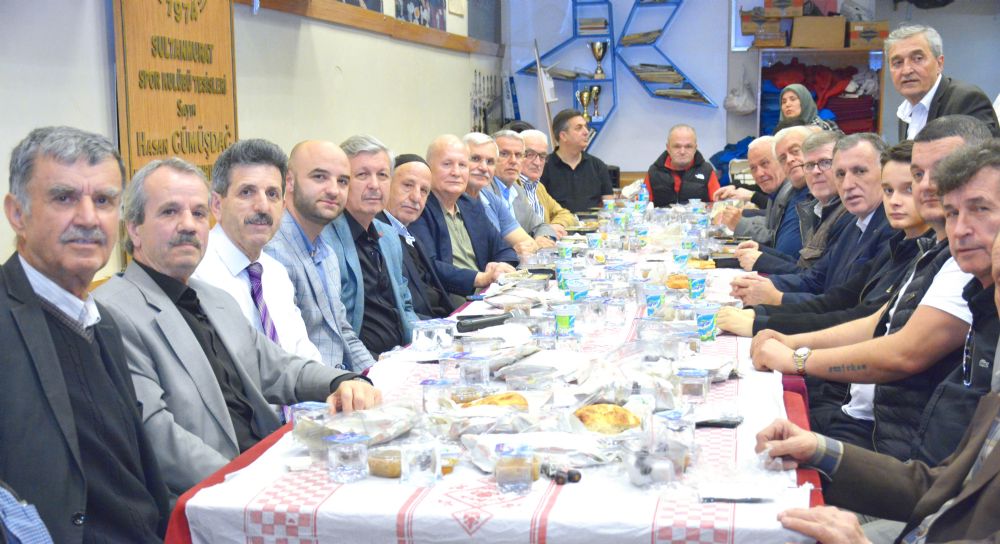 Sultanmurat camiası iftarda buluştu