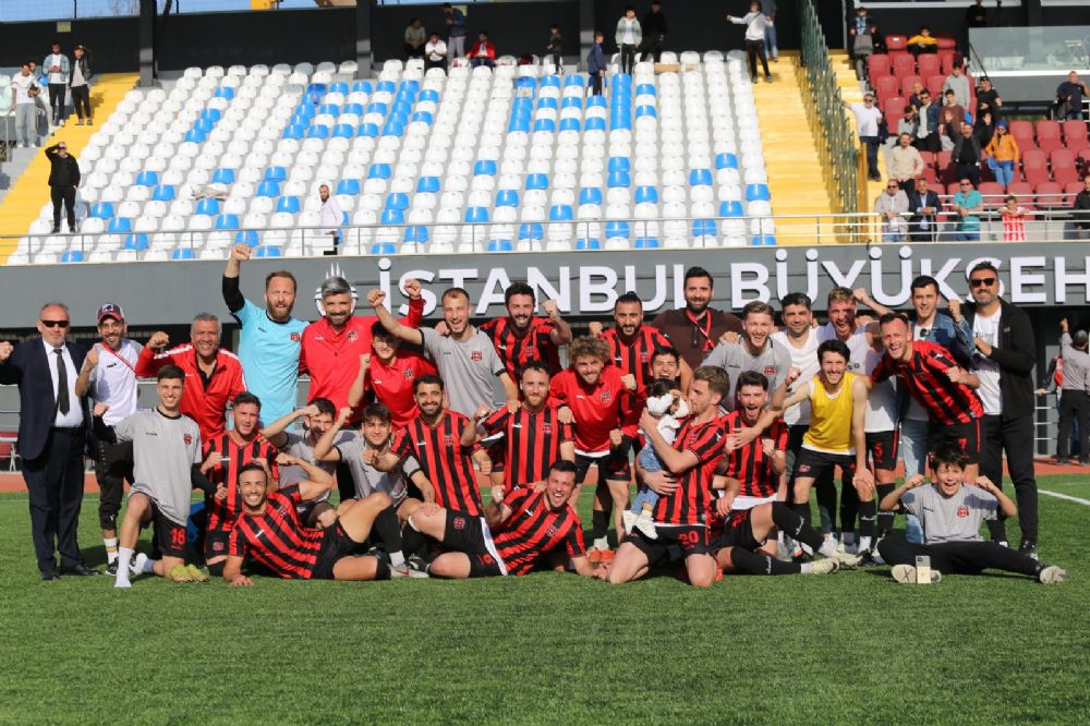 Galata BAL’ın kapısına dayandı!