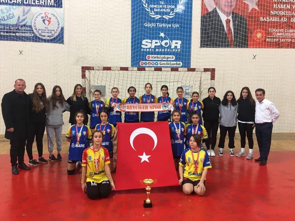 Beycilerli kızlar Türkiye Finalleri için Aksaray’da