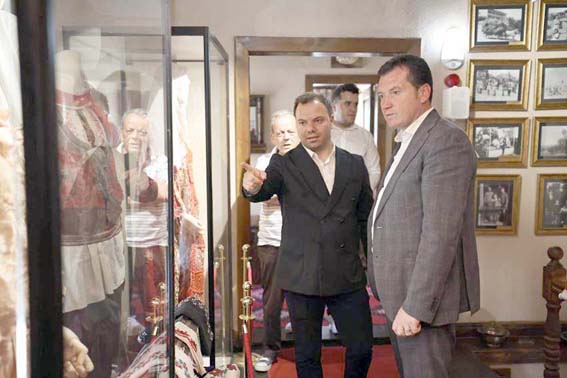 Başkan Bora Balcıoğlu, Mübadele Evi Müzesi’ni gezdi