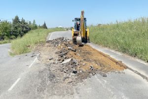 Yol bakım ve onarımları yapılıyor