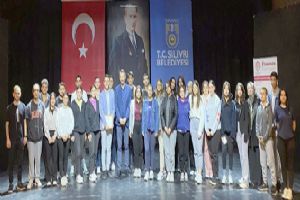 Silivri Eğitim Akademisi öğrencilere YKS Semineri düzenledi