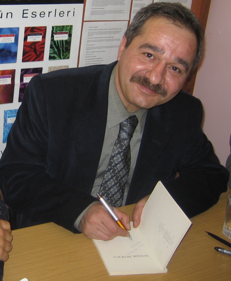 aherhan Silivride imza gününde 2005