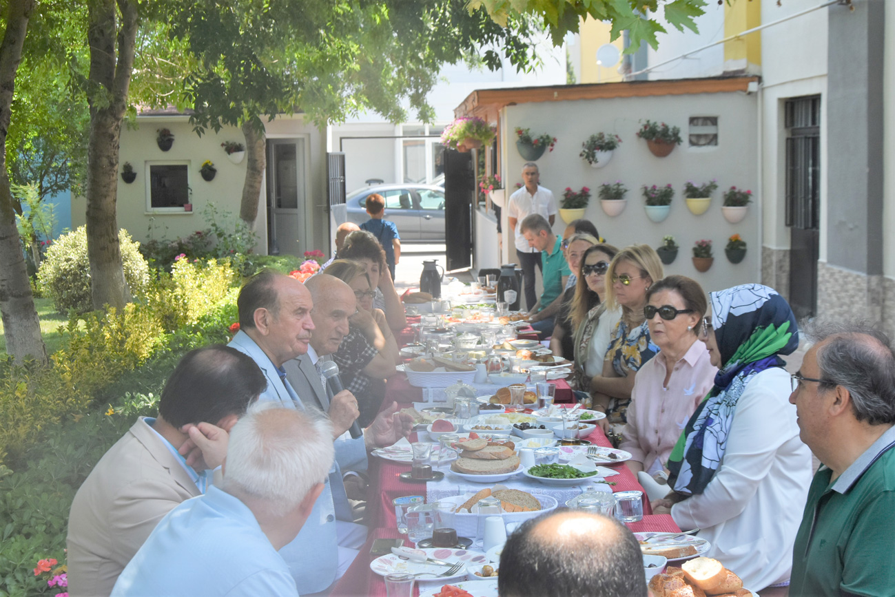 Tabiat sevgisi buluşturdu